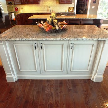 Select Kitchen Design - This kitchen island is not only attractive but also very useful - Kitchen & Bath Near Me - Cincinnati, Ohio Select Kitchen Design - This kitchen island is not only attractive but also very useful - Kitchen & Bath Near Me - Cincinnati, Ohio