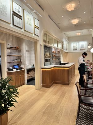 Laurel Brasserie & Bar by null