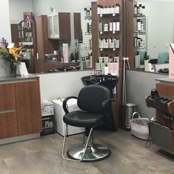 Sola Salon Studios - Large mirrors, tilting shampoo bowls for comfort