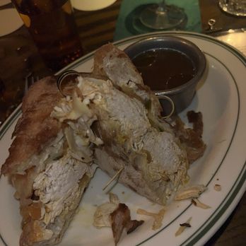 Gus' Sip & Dip - Chicken à la Robert - Pubs Near Me - Chicago, Illinois