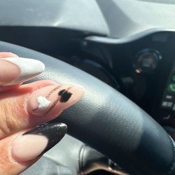 Lavie Nails - Tips are sloppy and hearts are bad