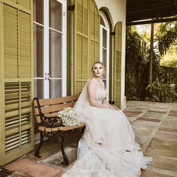IKON FILMS - Wedding photography at Hemingway House in Key West, FL - Video/Film Production Near Me - Miami Beach, Florida IKON FILMS - Wedding photography at Hemingway House in Key West, FL - Video/Film Production Near Me - Miami Beach, Florida