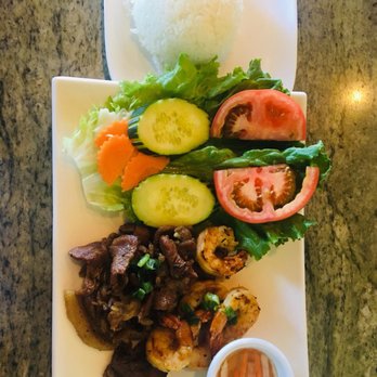 La Mint - Vietnamese Kitchen - Lemongrass shrimp and pork rice plate - Vietnamese Near Me - Reno, Nevada La Mint - Vietnamese Kitchen - Lemongrass shrimp and pork rice plate - Vietnamese Near Me - Reno, Nevada