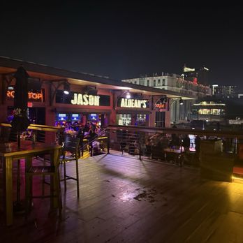Jason Aldean's Kitchen + Rooftop Bar - Beer Bar Near Me - Nashville, Tennessee