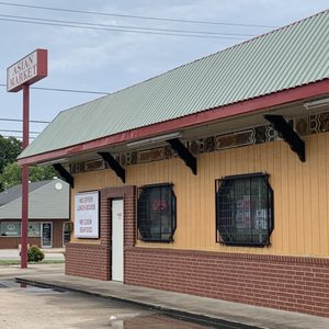 SIMMONS CHICKEN STORE - Updated August 2024 - 10 Photos - 245 S Main St ...