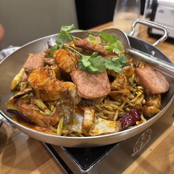Qiwei Kitchen - Chinese Near Me - Rowland Heights, California