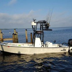 Ramer Fishing Charters - This is our 22 ft Aquasport