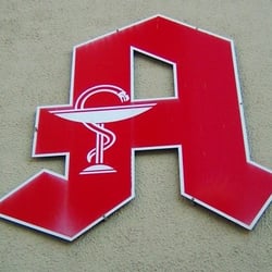 Apotheke im Real