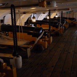 HMS Victory - Historic cannons.