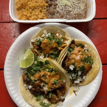Amigos de Acapulco - $2 Tacos, $2 Rice, & $2 Beans. $10 for all this food!  Best tacos on I-5 that's I've found. - Fast Food Near Me - Corning, California