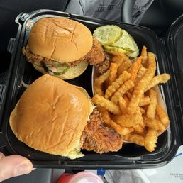 Dave's #2: 2 Sliders w/ Fries Dave's #2: 2 Sliders w/ Fries