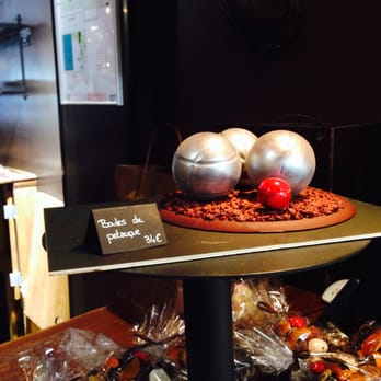 Maison Georges Larnicol - Chocolate Boule set! - Chocolatiers & Shops Near Me - Paris, 75