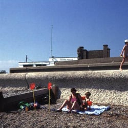 Freshwater Bay - Enjoying the seaside...