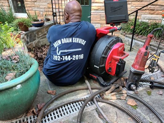 Drew’s Drain Service Logo