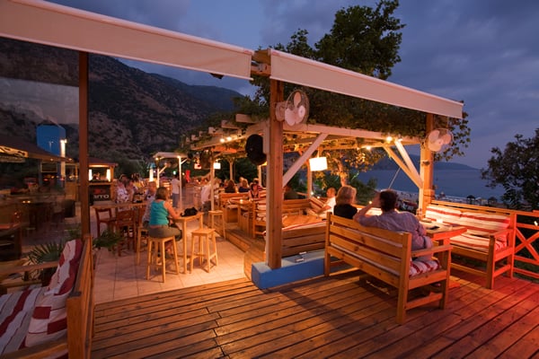 Buzz Beach Bar by null