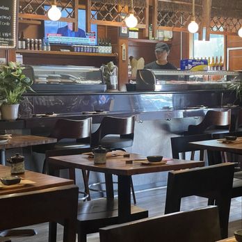 Sakana And Yasai - Inside - Sushi Bars Near Me - Albany, California