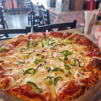 Big Al's Pizza - Bell Peppers and Onion Pizza - Pizza Near Me - Corona, California Big Al's Pizza - Bell Peppers and Onion Pizza - Pizza Near Me - Corona, California