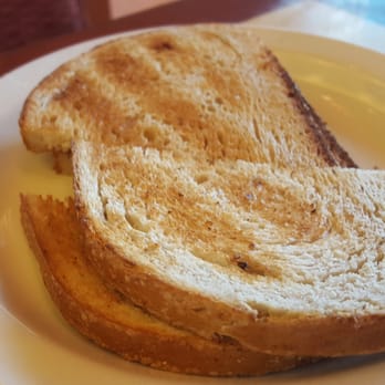 Junior's Restaurant & Bakery - Foxwoods - Rye toast - American Near Me - Mashantucket, Connecticut Junior's Restaurant & Bakery - Foxwoods - Rye toast - American Near Me - Mashantucket, Connecticut