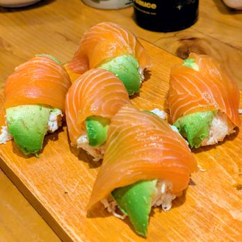 Tomo 7 Sushi - Sushi Bars Near Me - Chino Hills, California Tomo 7 Sushi - Sushi Bars Near Me - Chino Hills, California