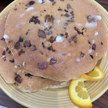 Four Sisters Cafe - Bacon sausage pancakes - Breakfast & Brunch Near Me - Roseville, California