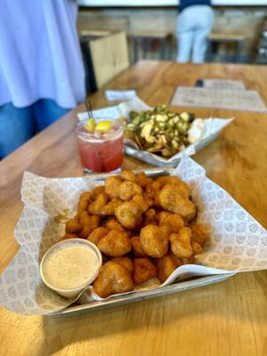 4 Hands Brewing Company by null