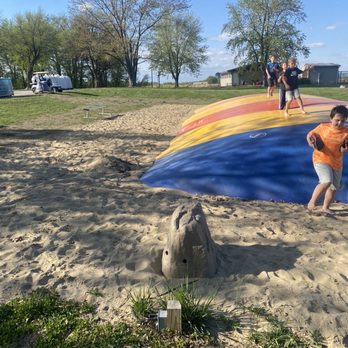 Country Bend Campground - Campgrounds Near Me - Litchfield, Illinois Country Bend Campground - Campgrounds Near Me - Litchfield, Illinois