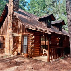 Retreat In the Pines - Such a pretty place!