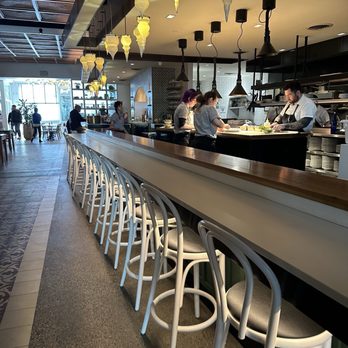 Suraya - Inside - Lebanese Near Me - Philadelphia, Pennsylvania