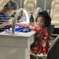 Cute Icle Nail & Spa By Kelly