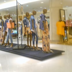 El Palacio de Hierro - Ropa de verano.
