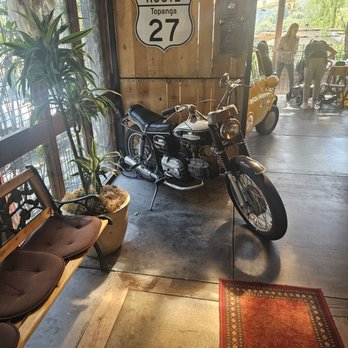 Cafe on 27 - Breakfast & Brunch Near Me - Topanga, California