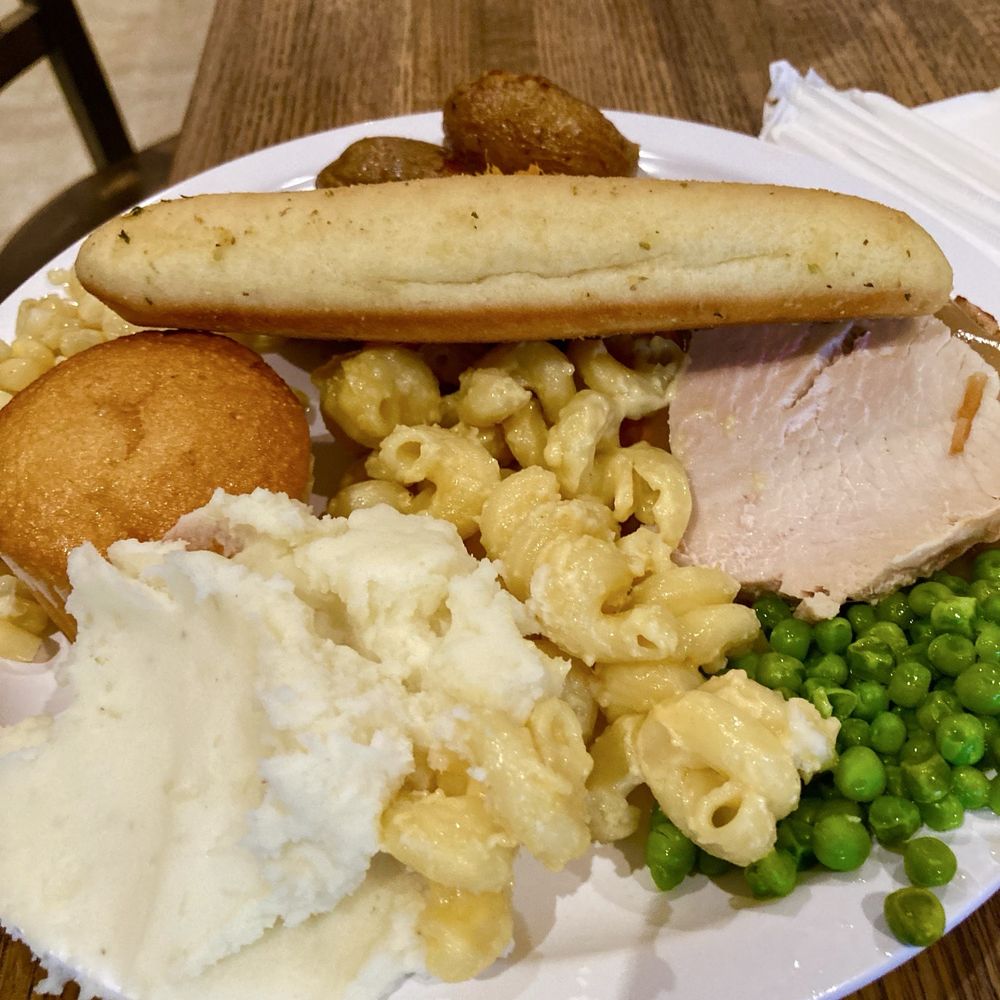 Farmhouse Restaurant - Bread stick, peas, corn, ham, rice, chicken nugget - Buffets Near Me - Gettysburg, Pennsylvania Farmhouse Restaurant - Bread stick, peas, corn, ham, rice, chicken nugget - Buffets Near Me - Gettysburg, Pennsylvania