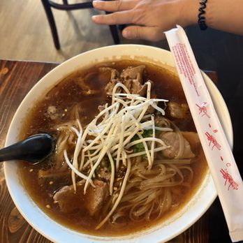 Tong Thai Bistro - Massive bowl - Thai Near Me - Folsom, California