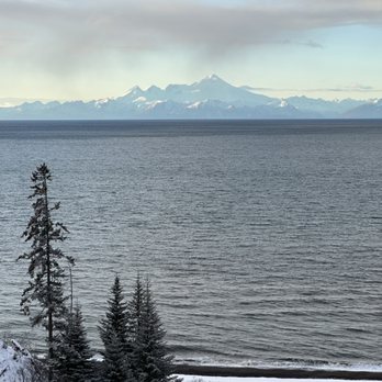 Captain Steve's Fishing Lodge - Fishing Near Me - Ninilchik, Alaska