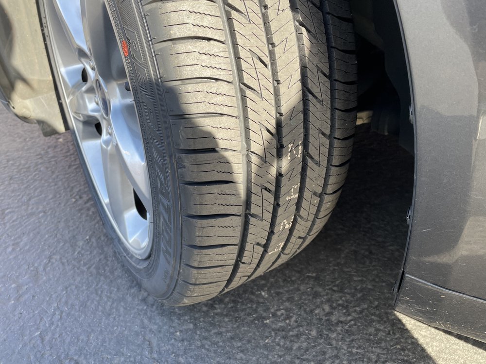 LES SCHWAB TIRE CENTER Updated August 2024 61 Reviews 1405 Barnes