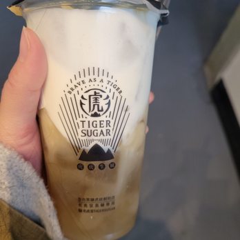 Tiger Sugar - T1. Golden Oolong Tea with Cheese Mousse - Bubble Tea Near Me - Seattle, Washington