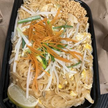 Siam Pasta - Padthai (chicken) - Thai Near Me - Chicago, Illinois