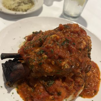 La Contea - Ossobuco - Italian Near Me - Baton Rouge, Louisiana La Contea - Ossobuco - Italian Near Me - Baton Rouge, Louisiana