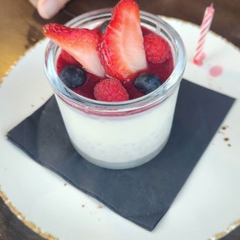 Molo - Italian creme brulee - Italian Near Me - Newport Beach, California