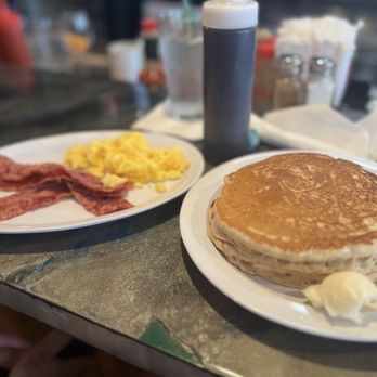Milton’s Bay Cafe - Breakfast & Brunch Near Me - Virginia Beach, Virginia Milton’s Bay Cafe - Breakfast & Brunch Near Me - Virginia Beach, Virginia
