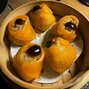 Tanuki River Landing - Duck dim - Japanese Near Me - Miami, Florida