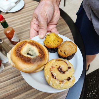Embassy Suites by Hilton Milpitas Silicon Valley - Moldy bagel - Hotels Near Me - Milpitas, California