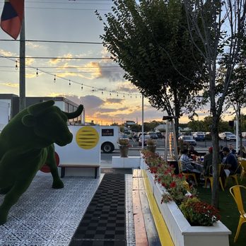 Senora Arepa - Fun entrance with the giant bull! - Venezuelan Near Me - Louisville, Kentucky Senora Arepa - Fun entrance with the giant bull! - Venezuelan Near Me - Louisville, Kentucky