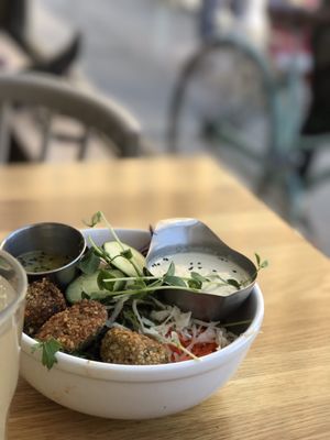 Kupfert & Kim by null