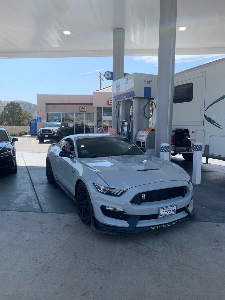 CHEVRON Updated October 2024 11 Reviews 49709 29 Palms Hwy, Morongo Valley, California