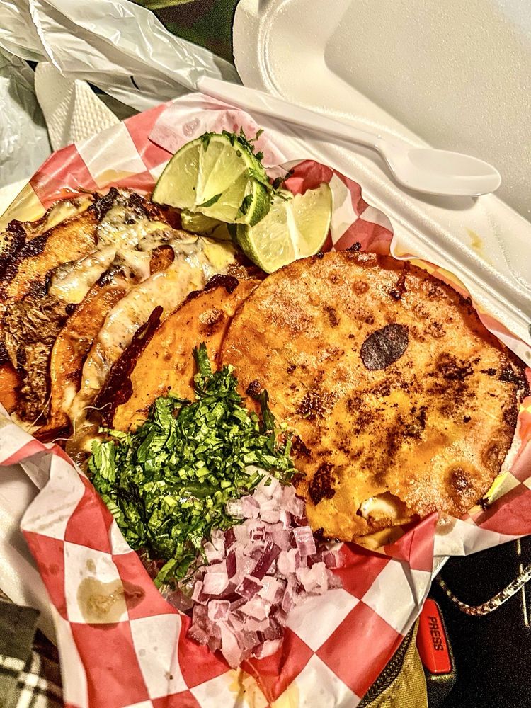 Taqueria y Birrieria Jalisco