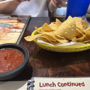 El Sabor de La Abuela - Complementary chips and salsa - Mexican Near Me - Henderson, Kentucky