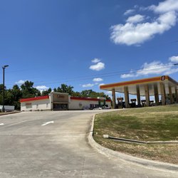 Little Caesars Pizza Near Me - On 271 in Gilmer