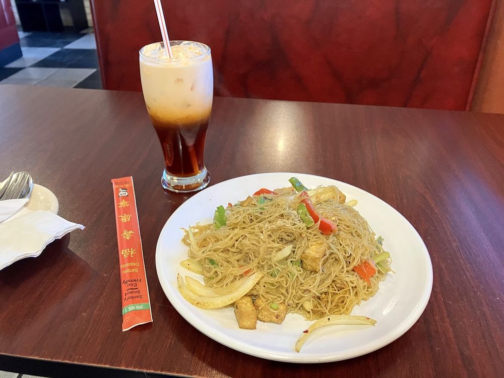 Happy Thai Restaurant