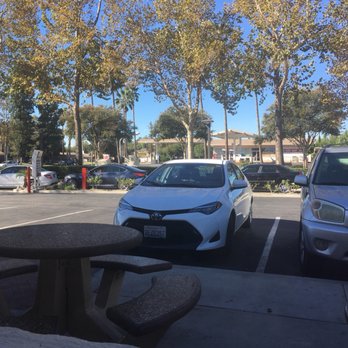 In-N-Out Burger - Drive thru line at 10:30am - Burgers Near Me - Simi Valley, California In-N-Out Burger - Drive thru line at 10:30am - Burgers Near Me - Simi Valley, California
